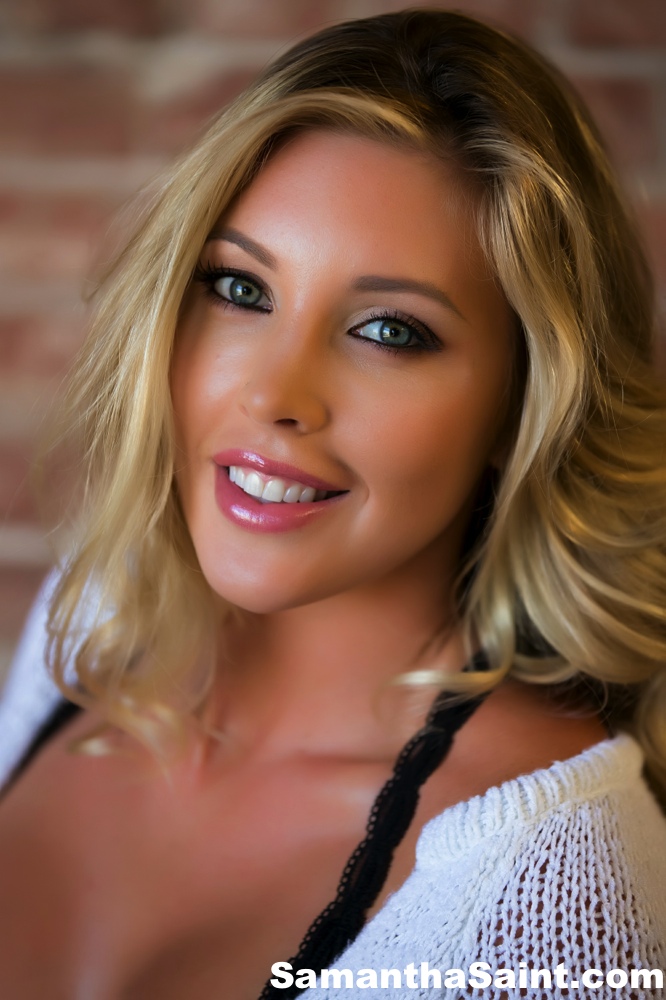 Famous pornstar Samantha Saint shows off her pretty face while modeling solo foto porno #429091866