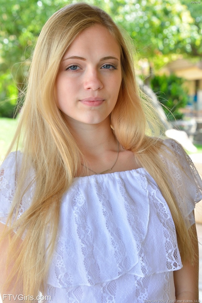 Cute teen takes off her clothes and goes for a naked walk down the road ポルノ写真 #424446981 | FTV Girls Pics, Alex Grey, Teen, モバイルポルノ