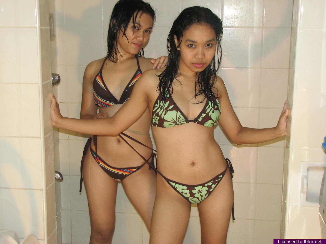 Young Asian amateurs share a lesbian kiss while getting naked in the shower 포르노 사진 #426676970 | LBFM Pics, Tiny Tits, 모바일 포르노