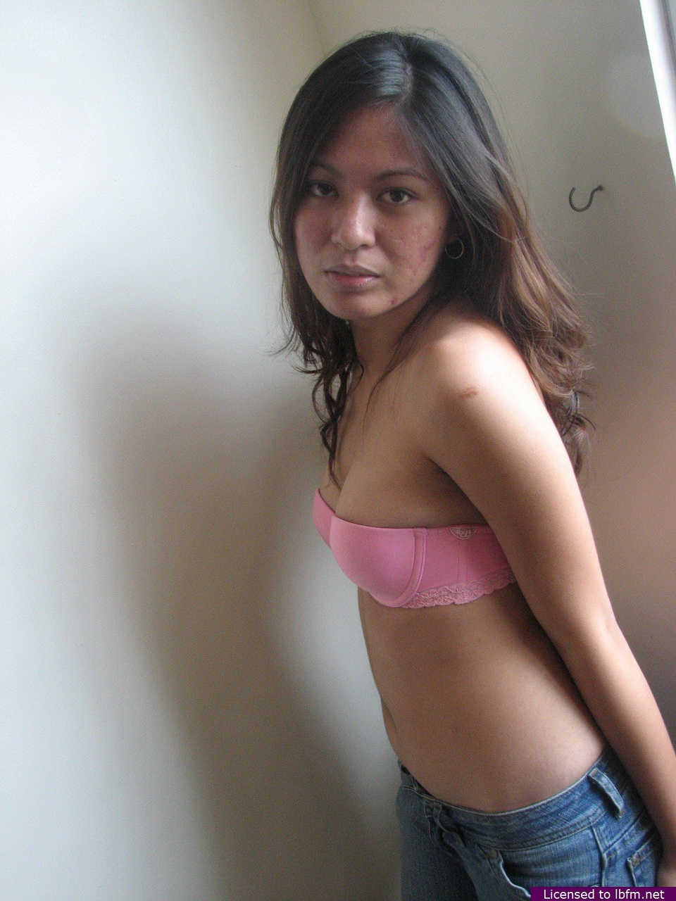 Asian teen from a remote farming village poses nude for easy money foto pornográfica #428944097