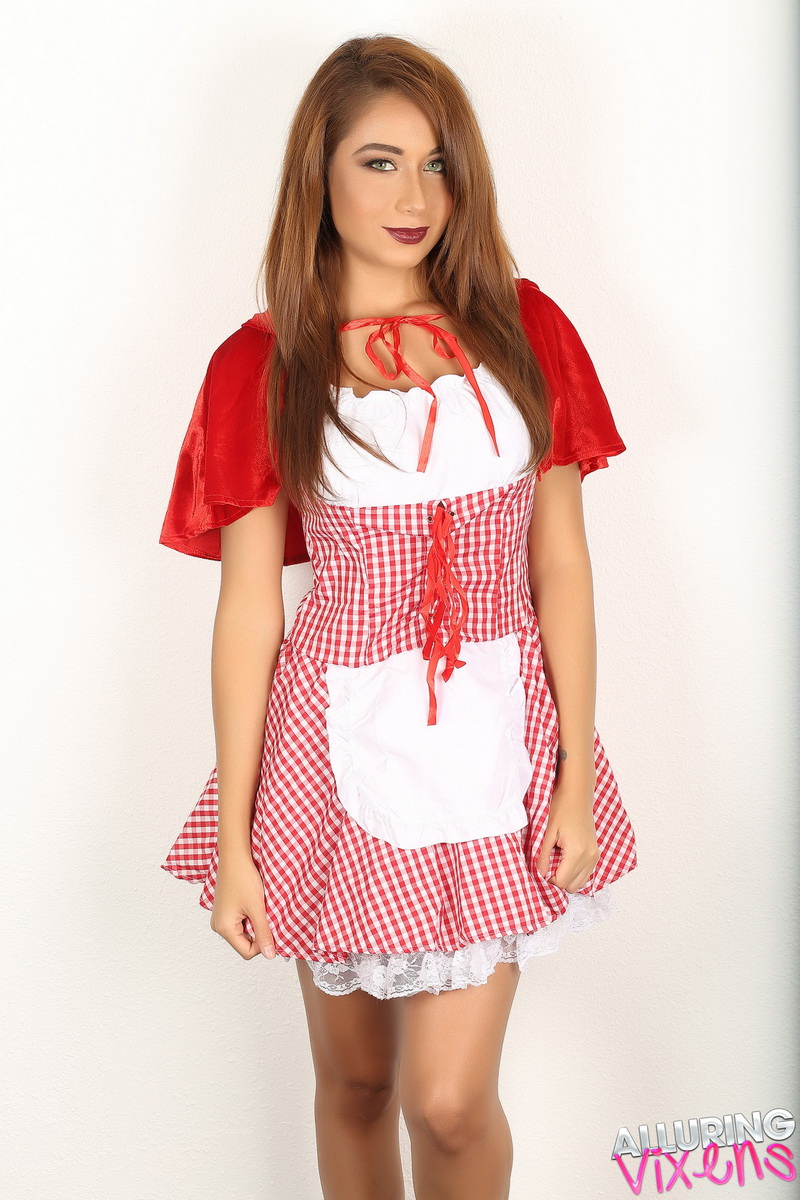 Cute girl Lilly flashes a no panty upskirt in Little Red Riding Hood outfit porno foto #422839109 | Alluring Vixens Pics, Lilly, Cosplay, mobiele porno