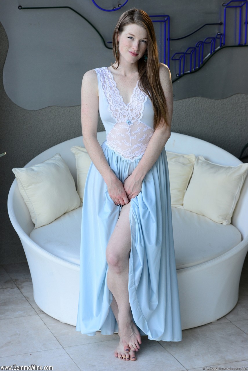 Sweet princess Gemma Minx hikes up her filmy gown to touch her spread pussy zdjęcie porno #424103128