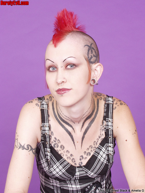 Mohawked punk slut fucks pussy with clear dildo 포르노 사진 #426718743 | Barely Evil Pics, Jax, Tattoo, 모바일 포르노