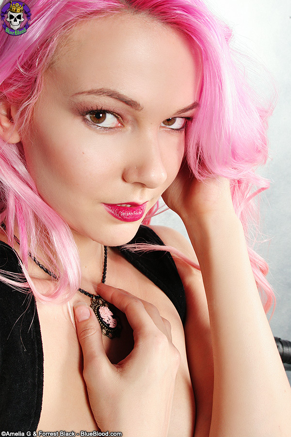 Beautiful girl Raven Le Faye sports pink hair while exposing her perky boobs Porno-Foto #423501092 | Erotic Fandom Pics, Raven Le Faye, Fetish, Mobiler Porno