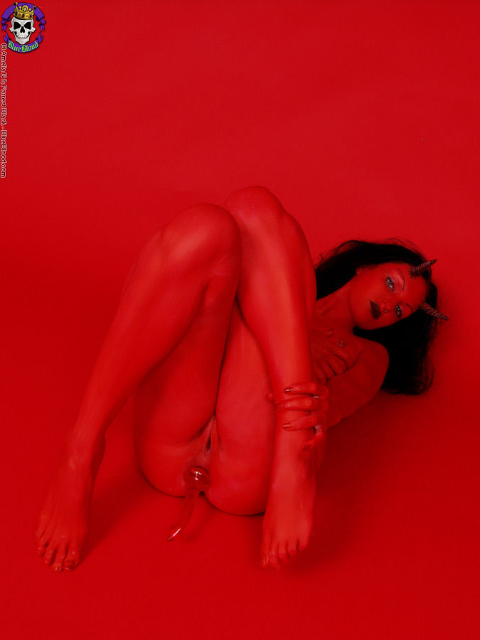Red demon slut fucks self with devil dildo foto porno #426839694
