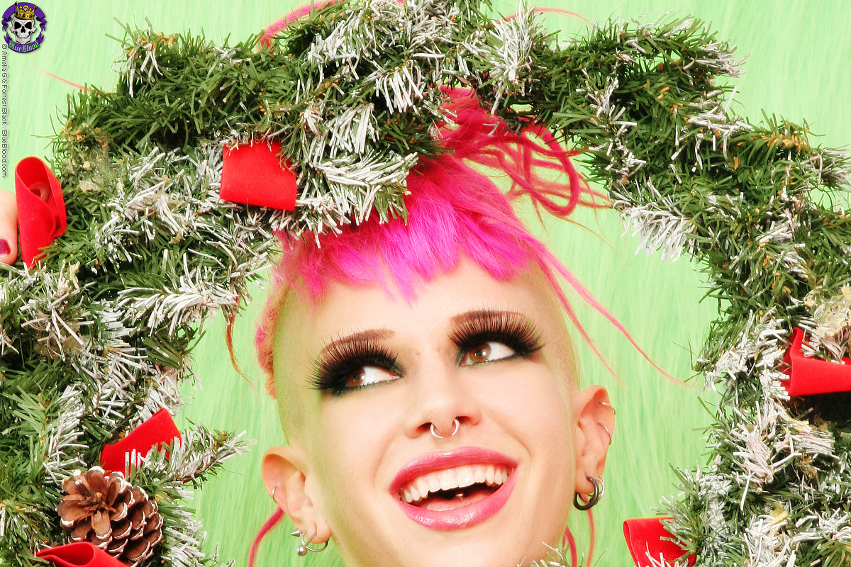 Tattooed pierced, shaved punk Christmas babe 포르노 사진 #422964964 | Barely Evil Pics, Roxy Contin, Christmas, 모바일 포르노