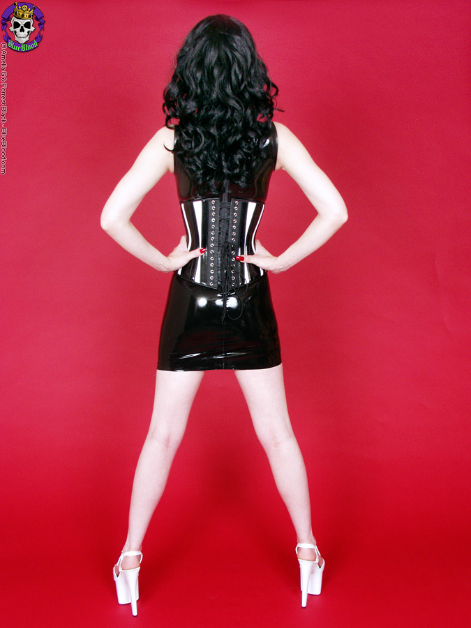 Stacked vamp in corset, tight rubber dress 色情照片 #424626443