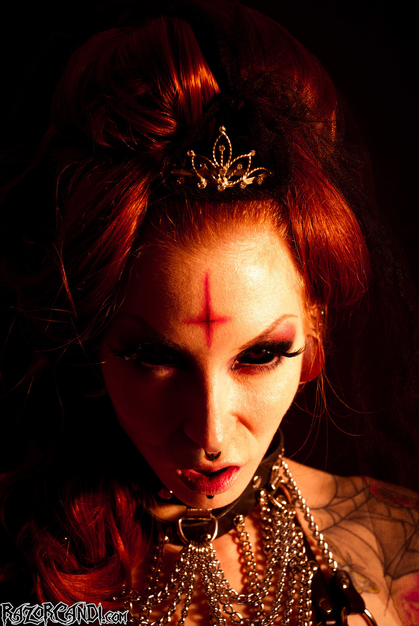 Devilishly Dark Gothic Fantasy Razor Candi foto porno #424178815