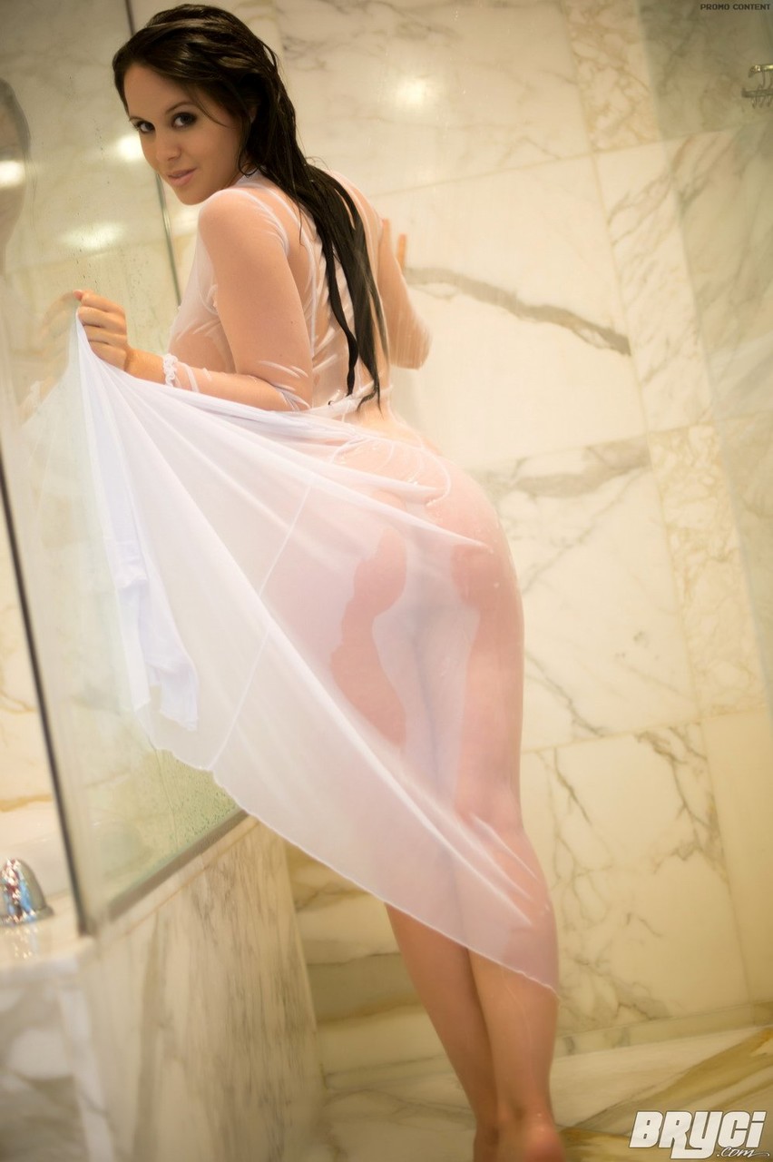 Amateur big tit goddess Bryci gets all wet and horny in the shower 色情照片 #424142616 | Bryci Pics, Bryci, Lingerie, 手机色情