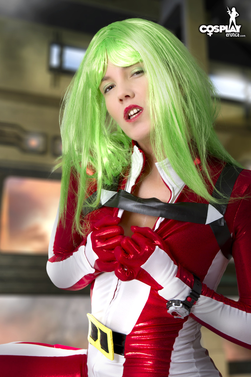 Cosplayer sports green hair while releasing her perky tits from her outfit foto porno #422844230