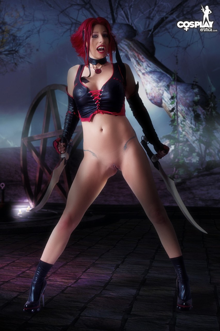 Cosplay Erotica Rayne Bloodrayne nude cosplay foto porno #423106283