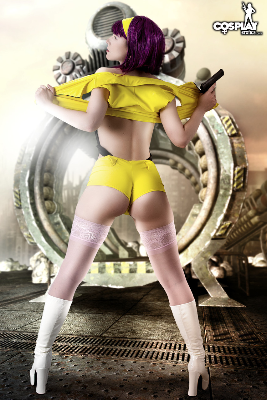 Faye Valentine puts a pistol in her mouth while wearing Cowboy Bebop clothing foto porno #423084298 | Cosplay Erotica Pics, Faye Valentine, Cosplay, porno ponsel