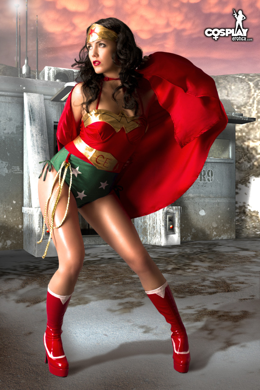 Beautiful brunette peels off her Wonder Woman outfit in a tempting manner porno foto #423048551 | Cosplay Erotica Pics, Cosplay, mobiele porno