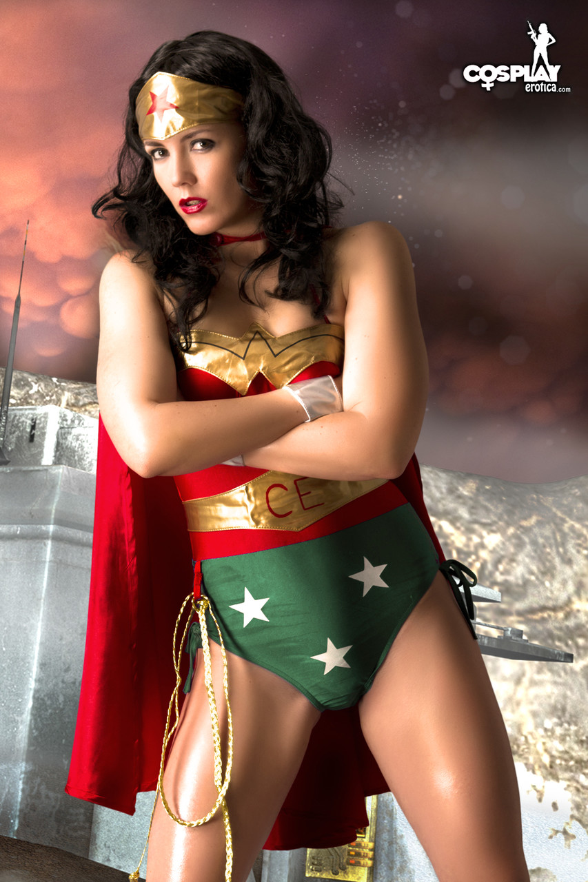 Beautiful brunette peels off her Wonder Woman outfit in a tempting manner 포르노 사진 #423048562