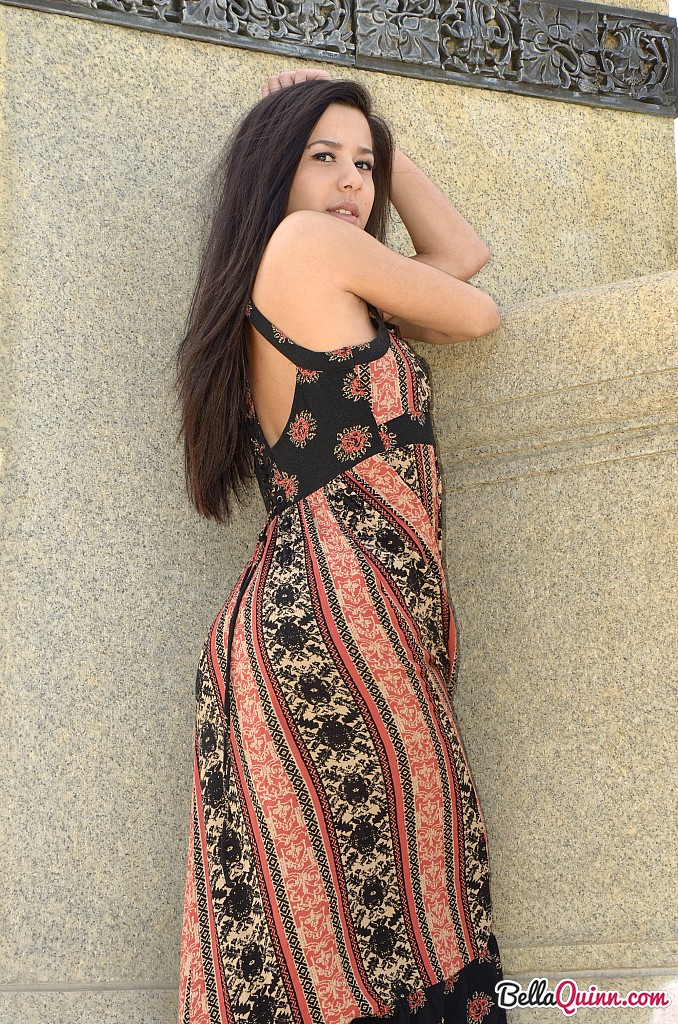 Latina Amateur Bella Quinn Shows Her Bare Legs In A Side Split Dress