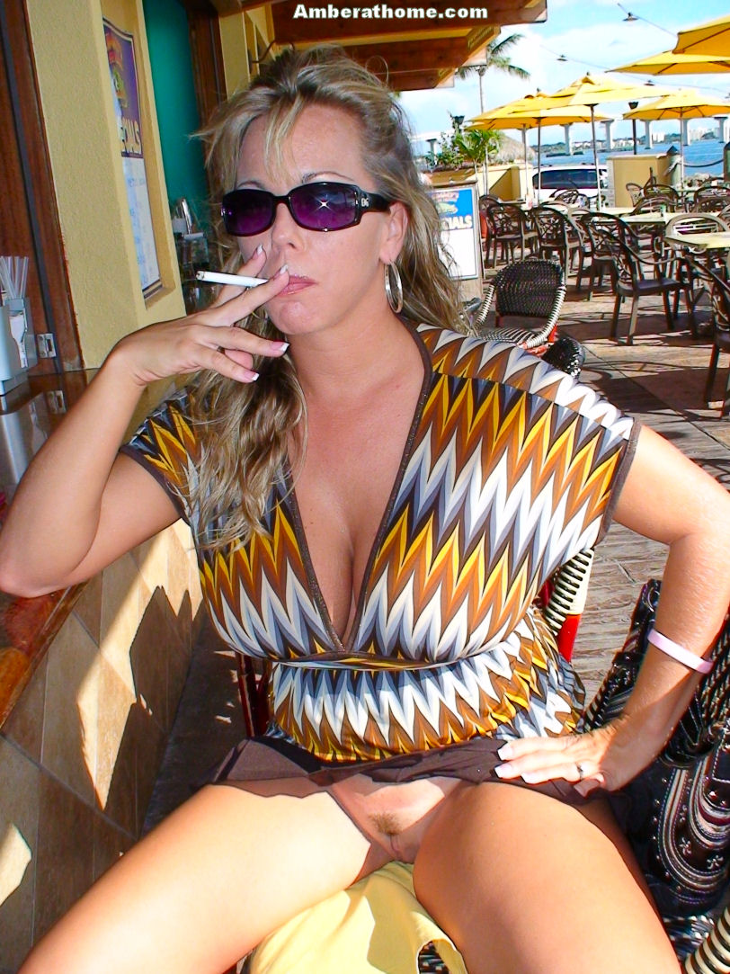 Busty amateur Amber Lynn Bach flashes in public whenever she gets a chance 色情照片 #424468476 | Amber at Home Pics, Amber Lynn Bach, Smoking, 手机色情