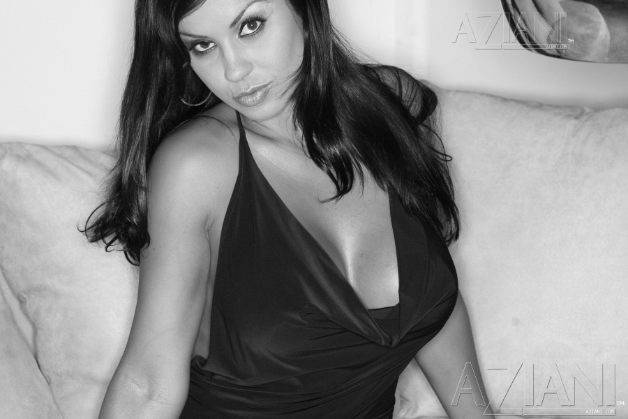 Beautiful busty Pornstar, Mariah Milano, looks ever so sexy in her little foto porno #429146051 | Aziani Pics, Mariah Milano, Mature, porno móvil
