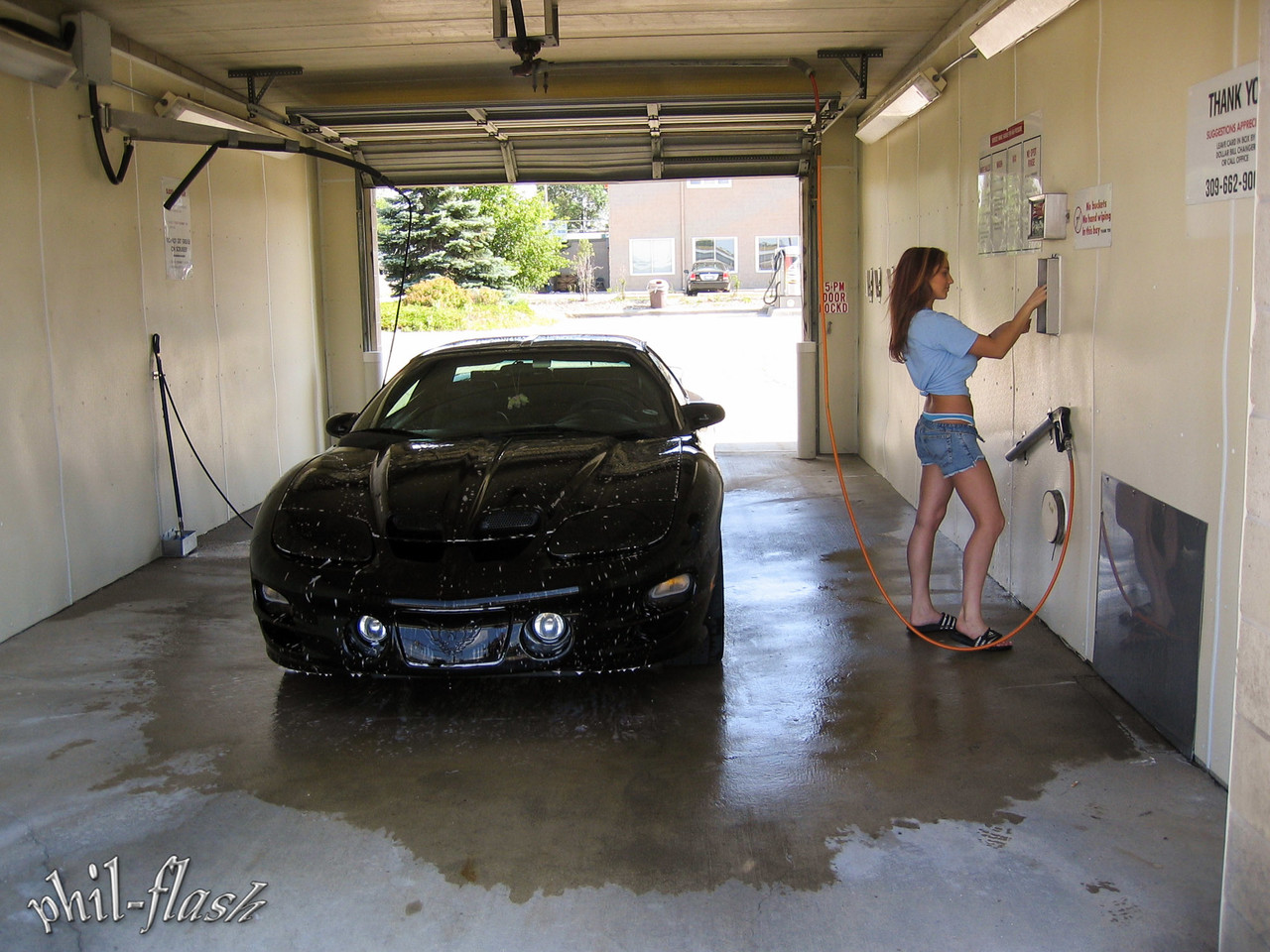Amateur solo girl Nikki Sims washers her vehicle in cutoff shorts 포르노 사진 #425322659