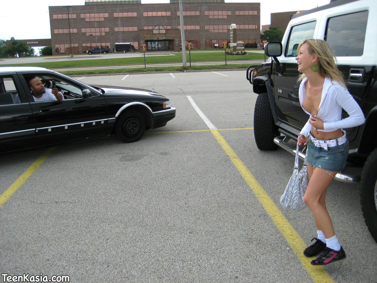 Young solo girl Teen Kasia flashes her upskirt undies at fast food parking lot foto porno #425351296