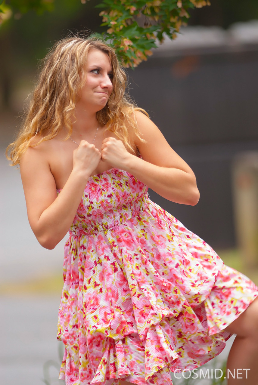 Chubby beauty Roxie lifts her summer dress to flash naked upskirt outdoors porno fotoğrafı #427157240