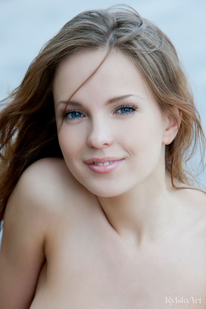 Euro model Ilze wears a smile on pretty face during nude posing on dock foto porno #425935391