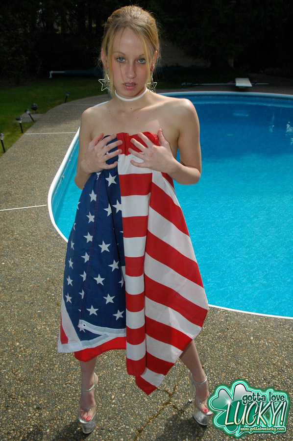 Teen amateur Lucky releases her naked body from an American flag by a pool Porno-Foto #424260365 | Gotta Love Lucky Pics, Lucky, Pool, Mobiler Porno
