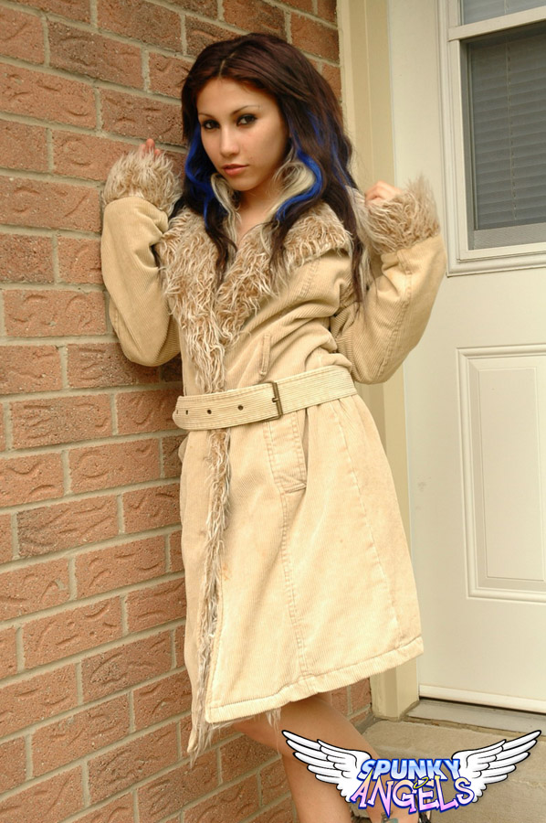 Amateur Girl Angel Flashes Her Teen Ass In A Fur Trimmed Coat Outside Her Door