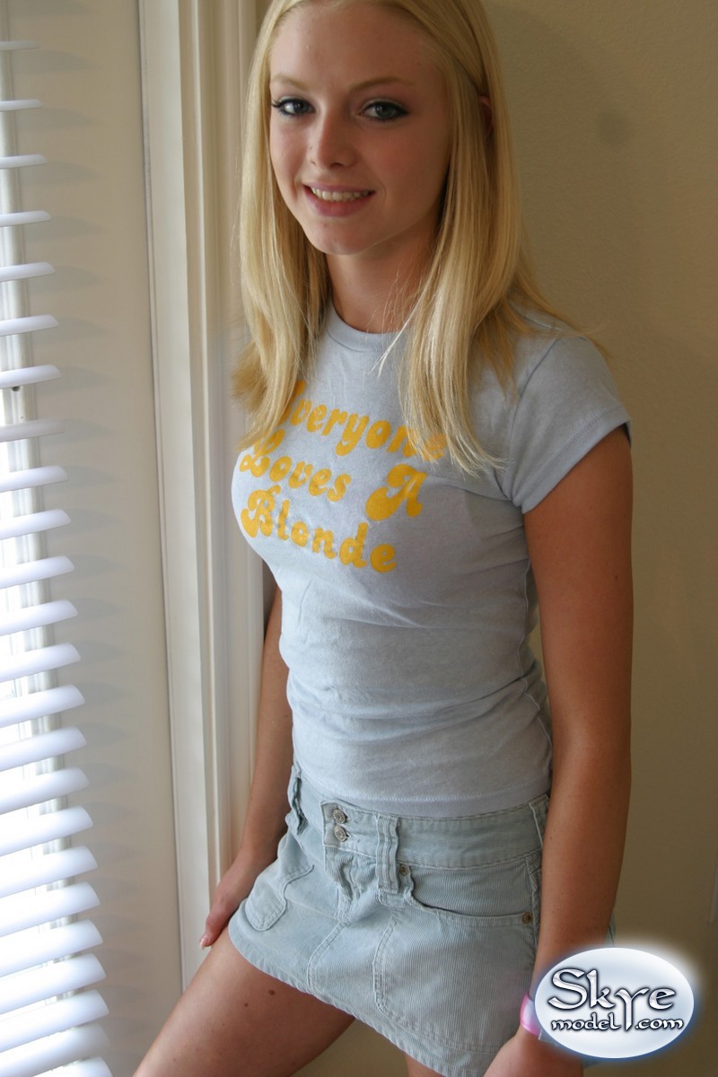 Blonde amateur Skye Model models by herself in a short skirt foto porno #428753189