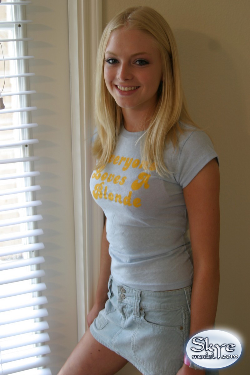 Blonde amateur Skye Model models by herself in a short skirt foto porno #428575808