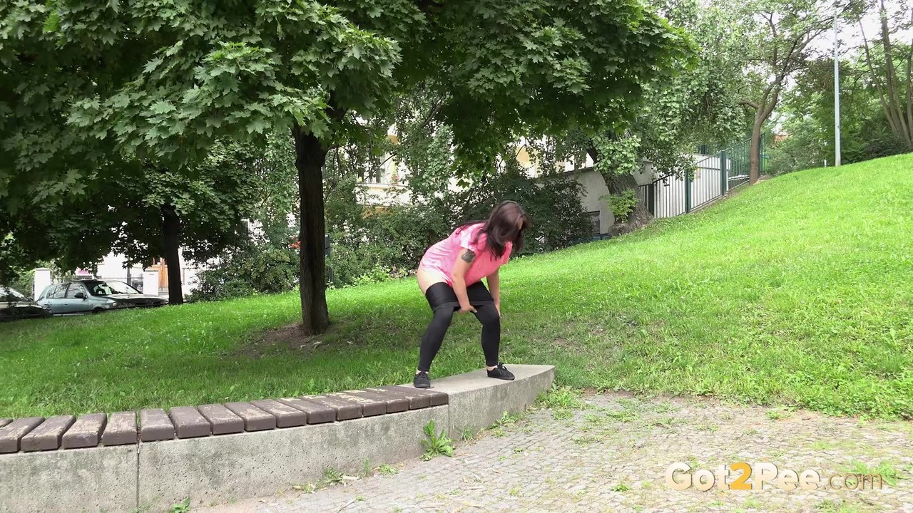 Hot brunette Samy dropping her pants and peeing by the path in the local park zdjęcie porno #428432488