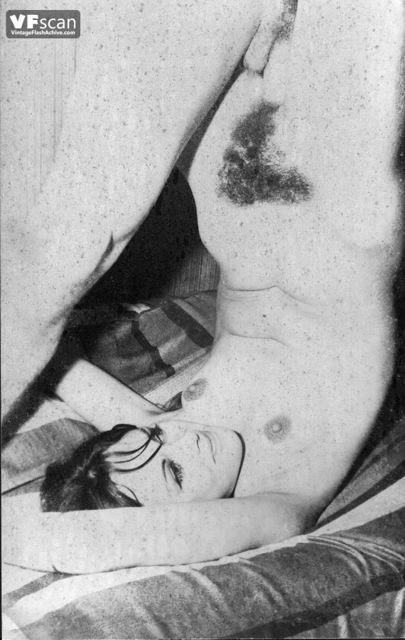 Hairy pussy vintage porn goddesses bare their horny holes for a good banging foto pornográfica #424328945 | Vintage Flash Archive Pics, Hairy, pornografia móvel