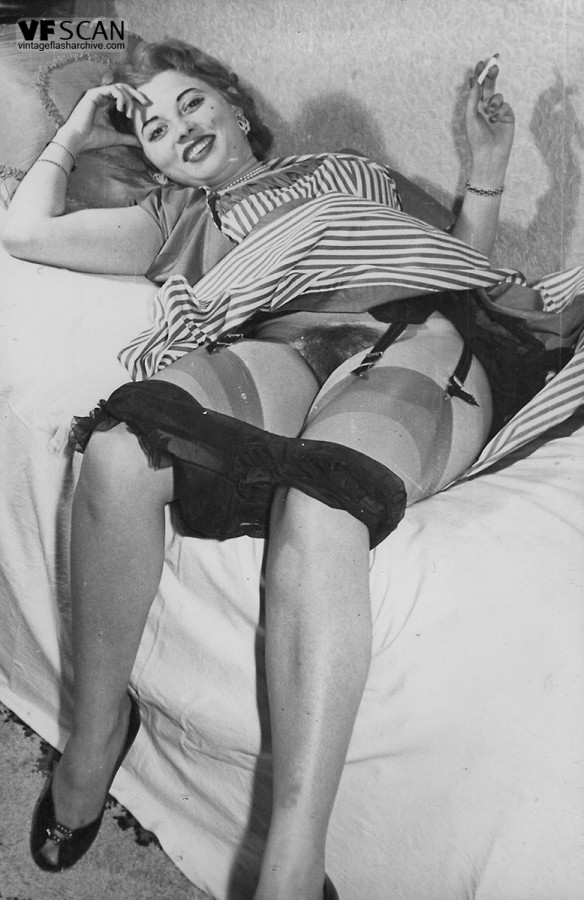Vintage Stocking Hairy - Sexy vintage pornstars spreading legs in stockings to show hairy pussies -  PornPics.com