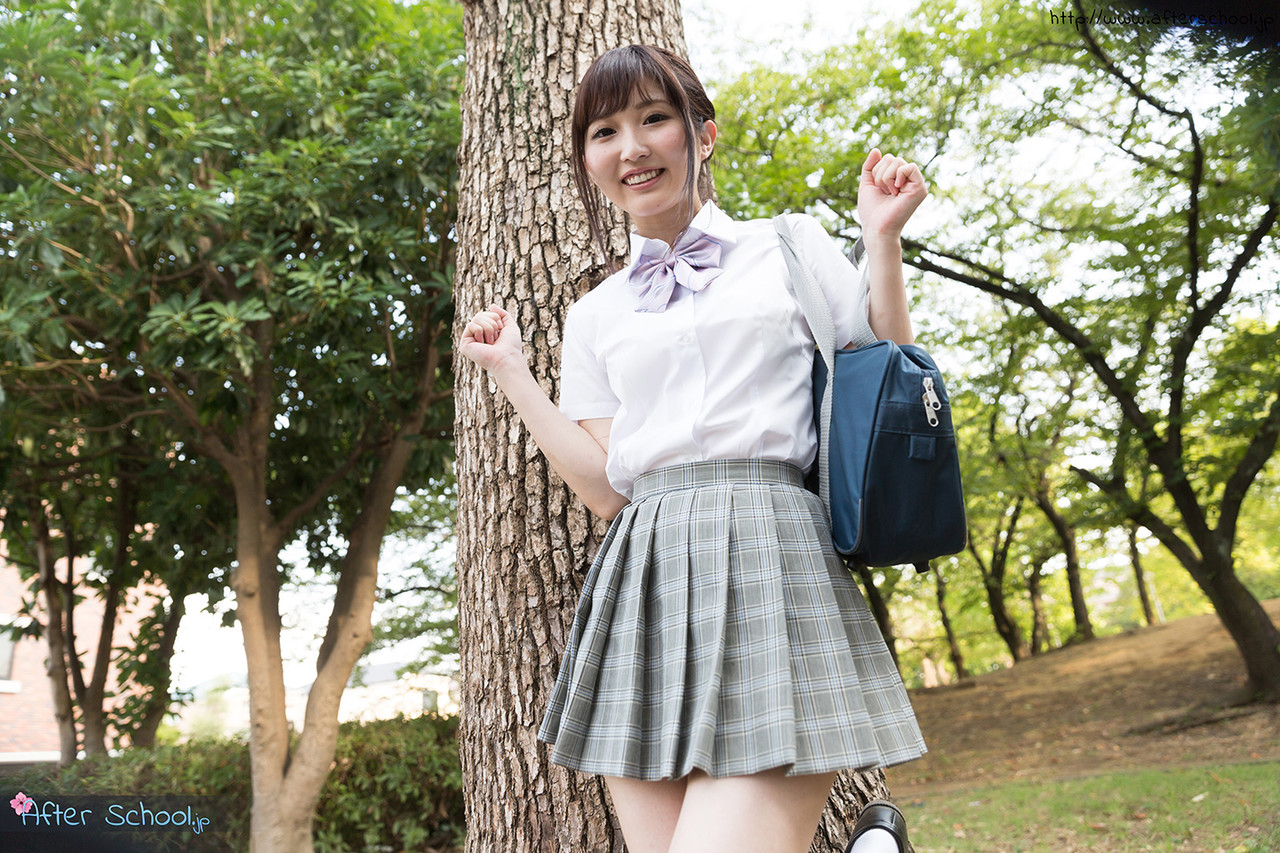 Cutie Asian girl lifts her uniform skirt to flash panty upskirt and show pussy foto porno #422627067 | After School Pics, Maria Wakatsuki, Japanese, porno ponsel