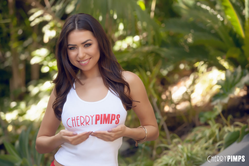 Smiley Melissa Moore undressing from to bare her firm perfect tits in the park ポルノ写真 #428405270 | Cherry Pimps Pics, Melissa Moore, Latina, モバイルポルノ