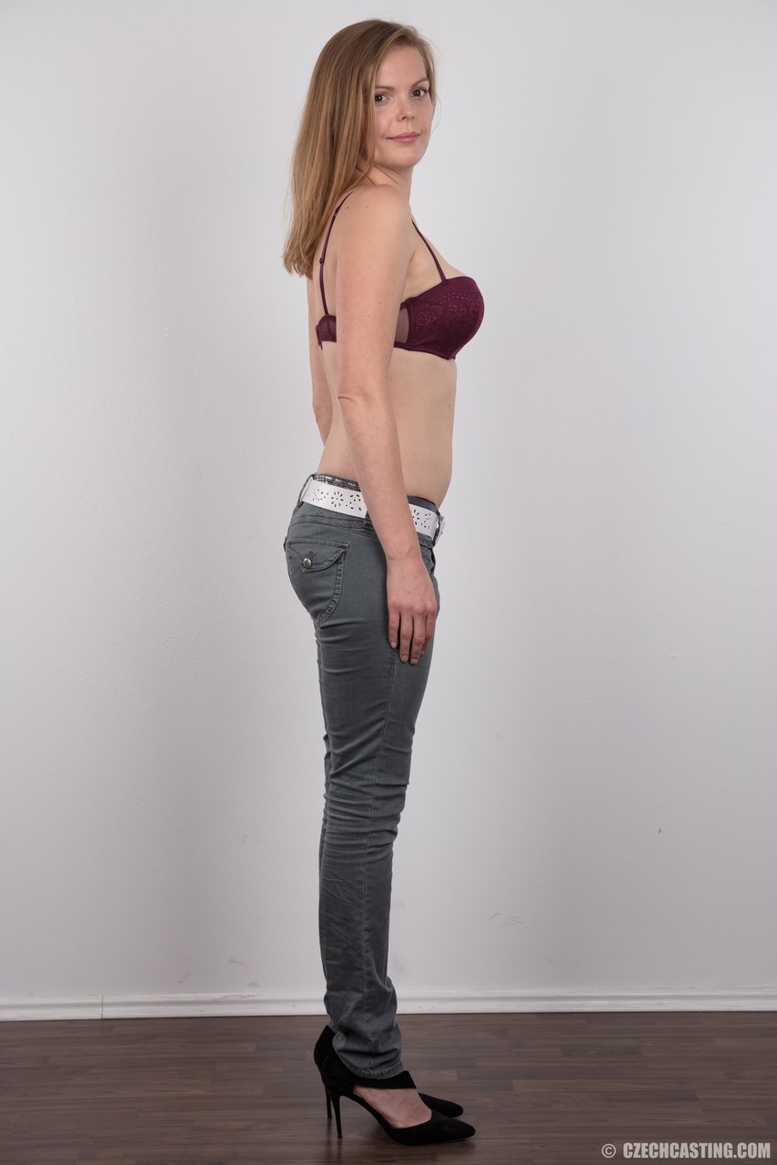Pretty amateur Lenka sheds her jeans and top for a close up of her big nipples 色情照片 #422667356 | Czech Casting Pics, Lenka, Czech, 手机色情