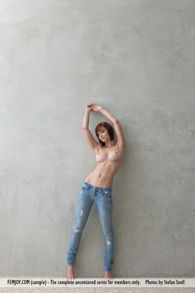 Gorgeous Long Legged Hayden W With Naked Firm Big Tits Sheds Jeans To Bare Ass