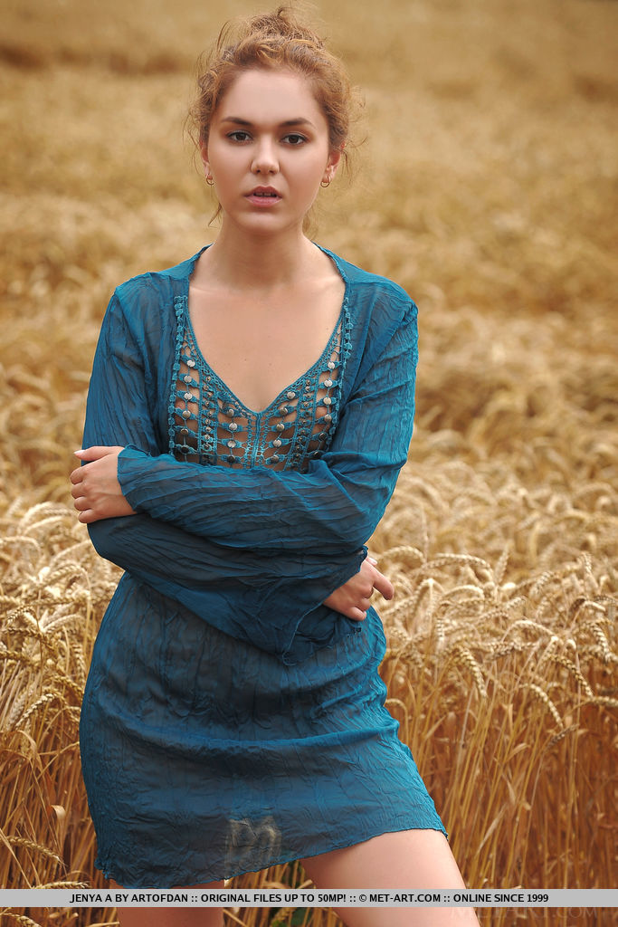 Teen solo girl Jenya A takes off her clothes to pose naked in a field of wheat foto pornográfica #424929708