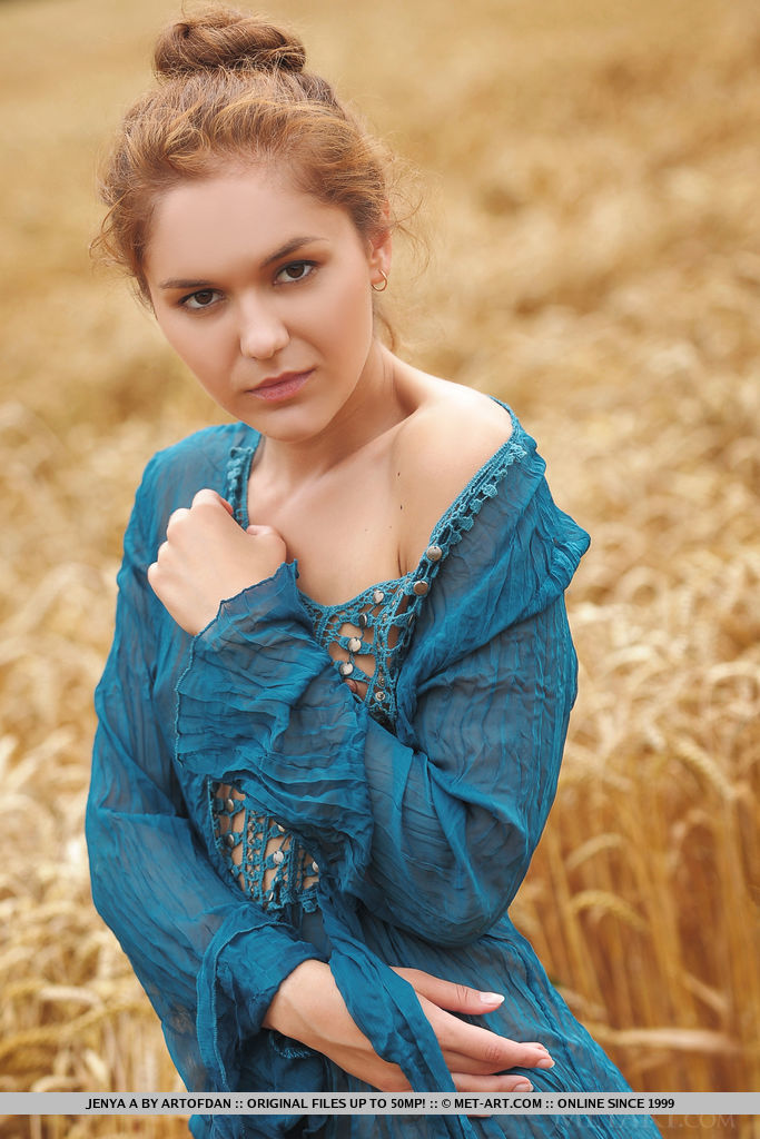 Teen solo girl Jenya A takes off her clothes to pose naked in a field of wheat foto porno #424929714