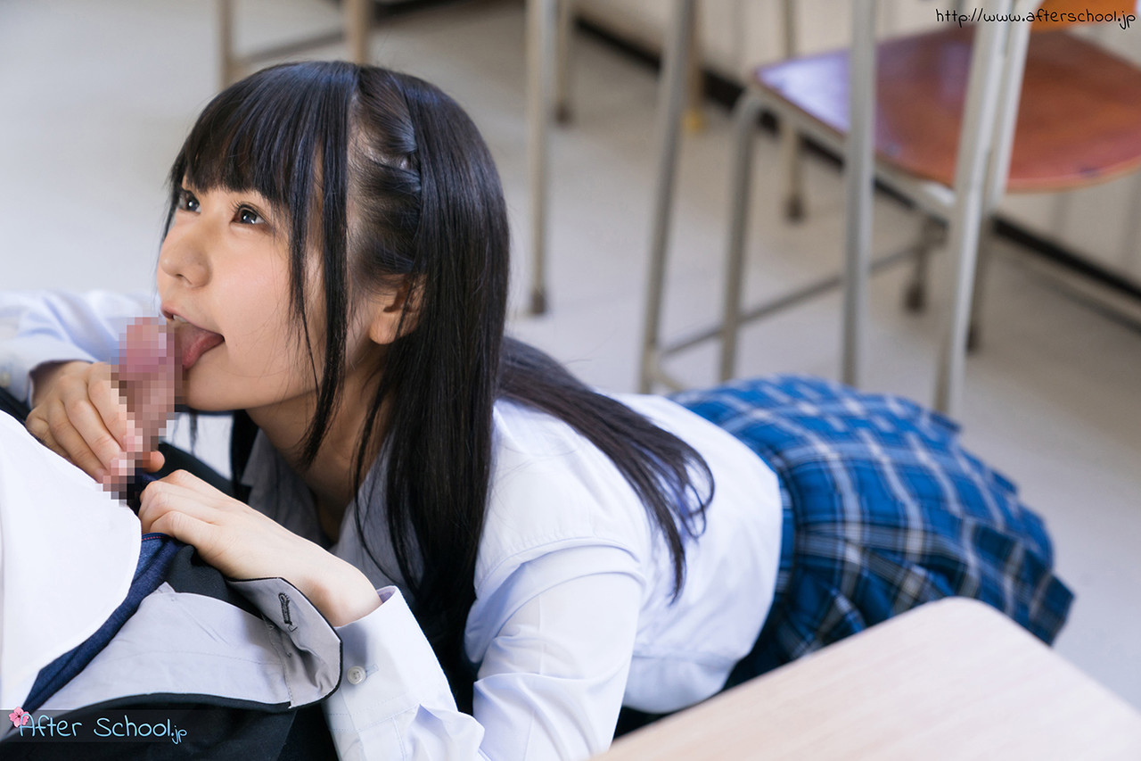 Naughty Japanese schoolgirl catches cum after teacher's doggystyle discipline foto porno #424107932