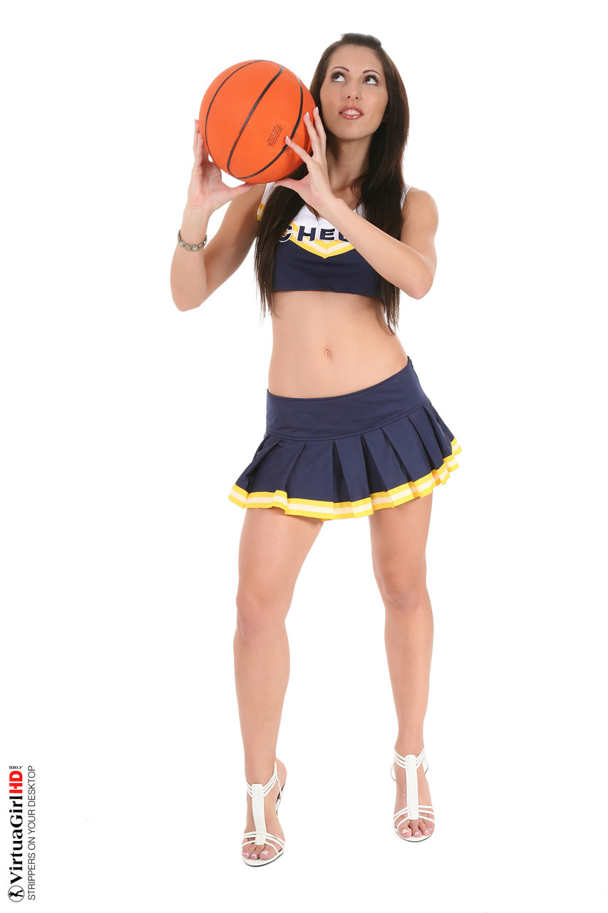 Brunette Cheerleader Playful Ann Frees Tits And Twat From Uniform