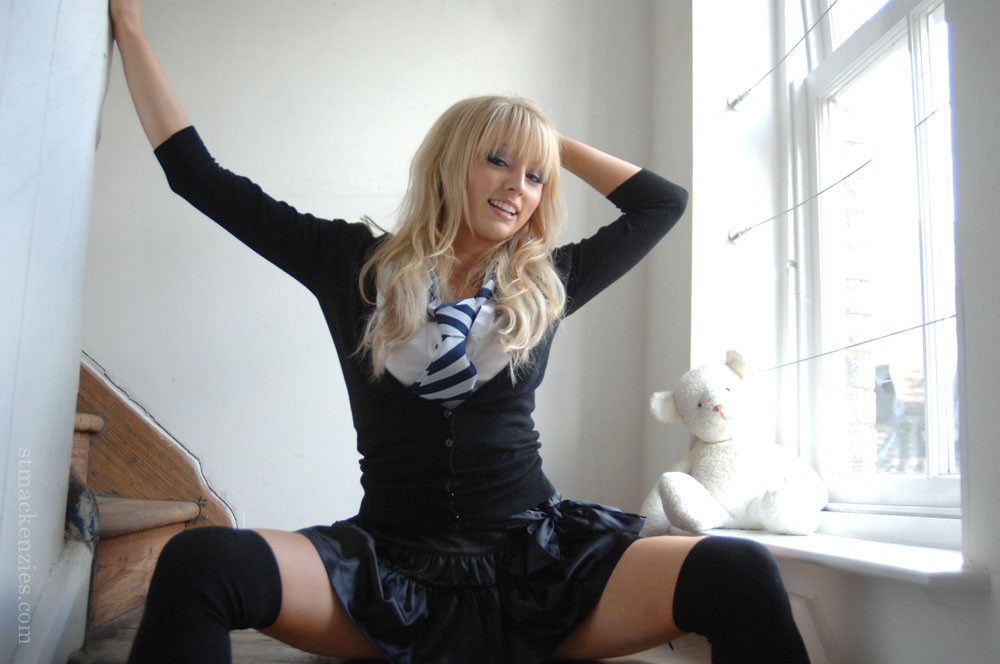 Hot blonde schoolgirl Elle Parker sheds uniform posing topless in lace panties 포르노 사진 #428202893