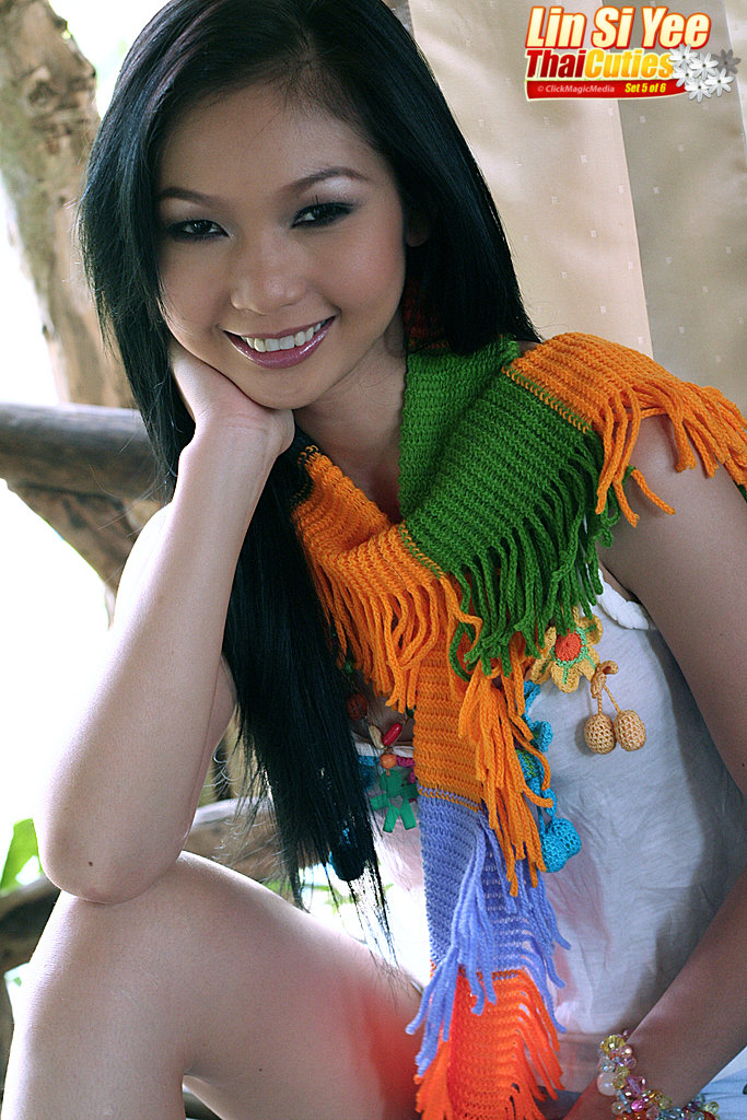 Petite Thai girl Lin Si Yee gets completely naked on a rustic deck 色情照片 #426649640 | Thai Cuties Pics, Lin Si Yee, Thai, 手机色情