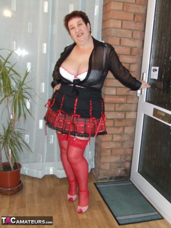 Fat amateur with short hair Kinky Carol exposes her huge tits in red nylons порно фото #424851236 | TAC Amateurs Pics, Kinky Carol, SSBBW, мобильное порно