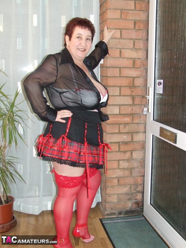 Fat amateur with short hair Kinky Carol exposes her huge tits in red nylons порно фото #424851247 | TAC Amateurs Pics, Kinky Carol, SSBBW, мобильное порно