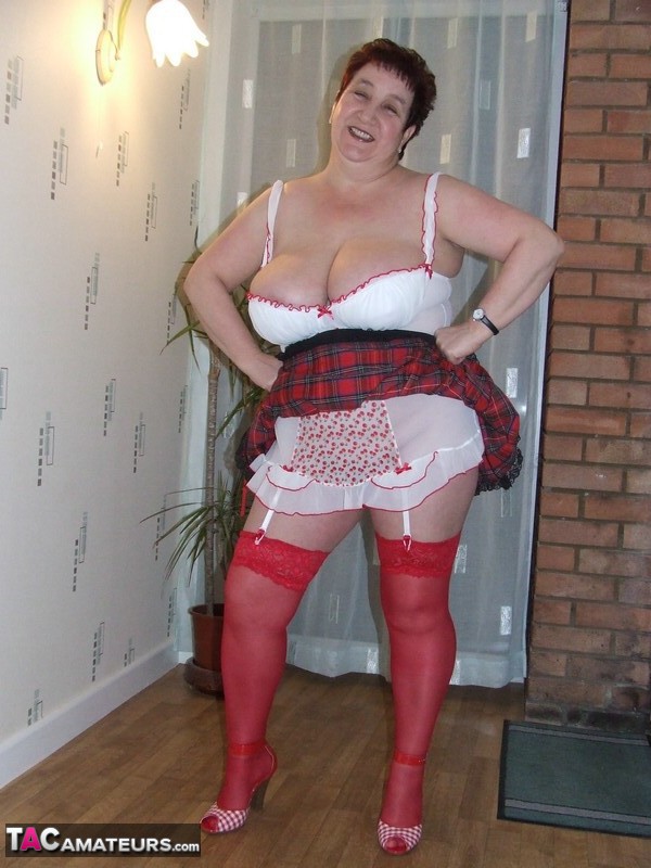 Fat amateur with short hair Kinky Carol exposes her huge tits in red nylons порно фото #424851301 | TAC Amateurs Pics, Kinky Carol, SSBBW, мобильное порно