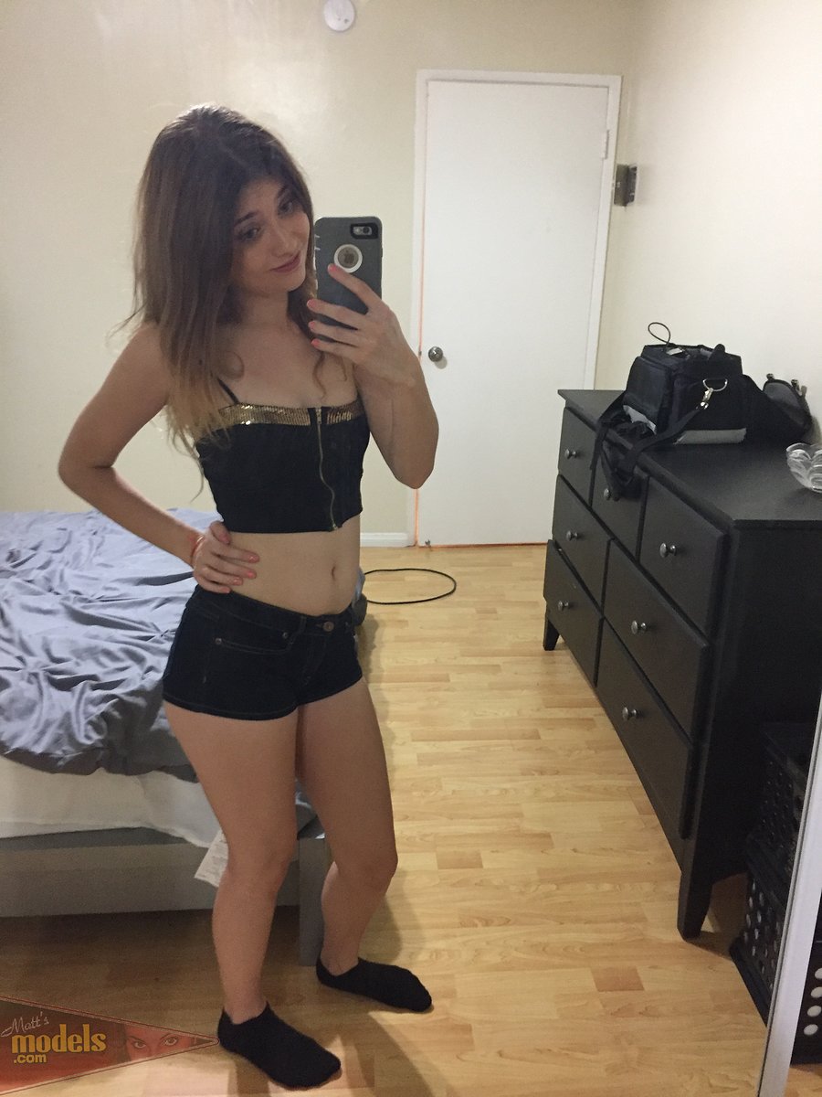 Petite Teen Ariel Mc Gwire Makes Her Nude Modeling Debut In Bathroom Selfies