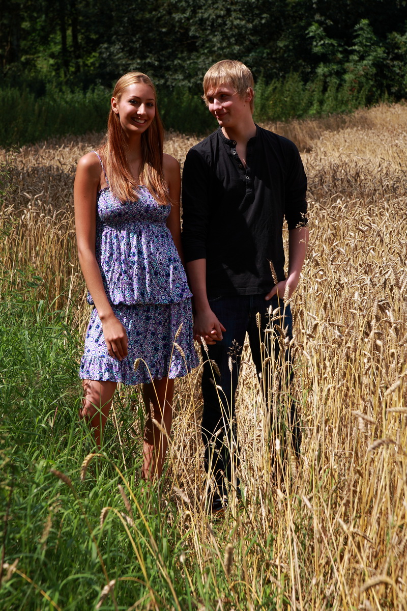 Redheaded teen and her boyfriend have sex in a field of mature wheat foto porno #424099892