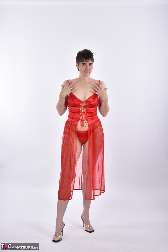 Hot MILF in sexy red lingerie exposes her big floppy boobs & bald beaver porno fotoğrafı #427913980