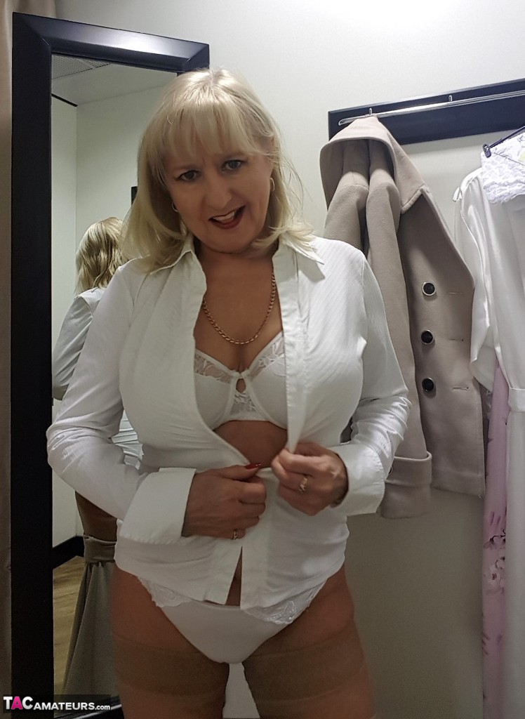 Chubby mature wife Lorna Blu changes form white to red to black sexy lingerie порно фото #428073868