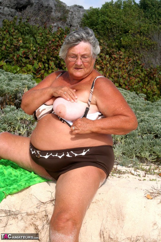 Obese Nan Grandma Libby Gets Wet And Naked While Spending The Day At A Beach